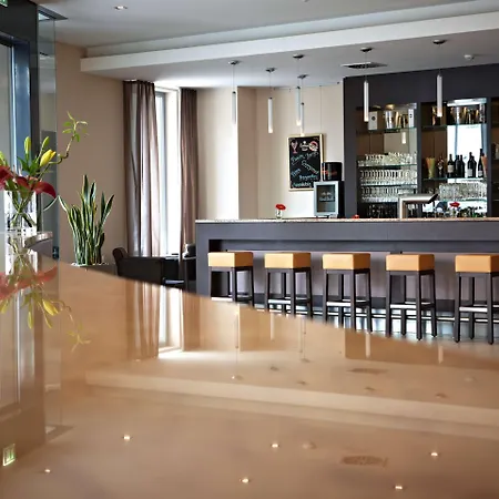 Intercityhotel 4*