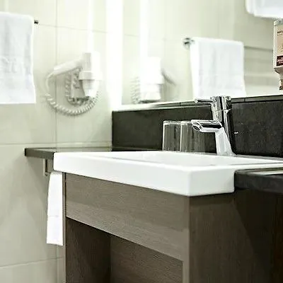 Intercityhotel 4*