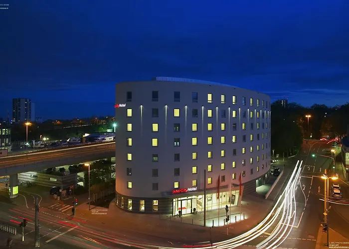 Hotel Intercityhotel 4*